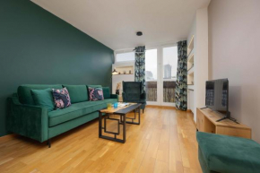 Elegant Apartment Pereca Ideal for Remote Work in Warsaw City Centre by Noclegi Renters